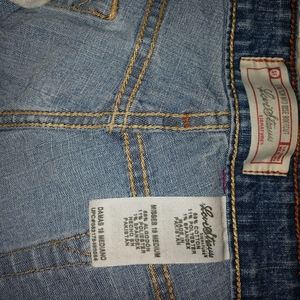 Misses 18 medium Levi's jeans